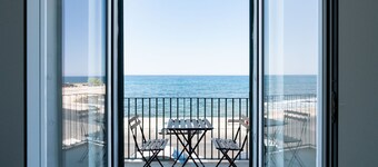 The Sea Outside Apartment 02 by Wonderful Italy