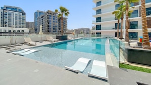 House | 1 bedroom, Internet - Luxurious 1 Bedroom Retreat With Pool gym and Game (Dubai)