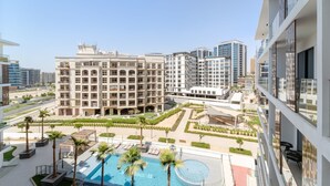 House | 1 bedroom, Internet - Luxurious 1 Bedroom Retreat With Pool gym and Game (Dubai)