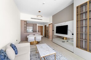 Apartment | 1 bedroom, Internet - Luxurious 1 Bedroom Retreat With Pool gym and Game (Dubai)