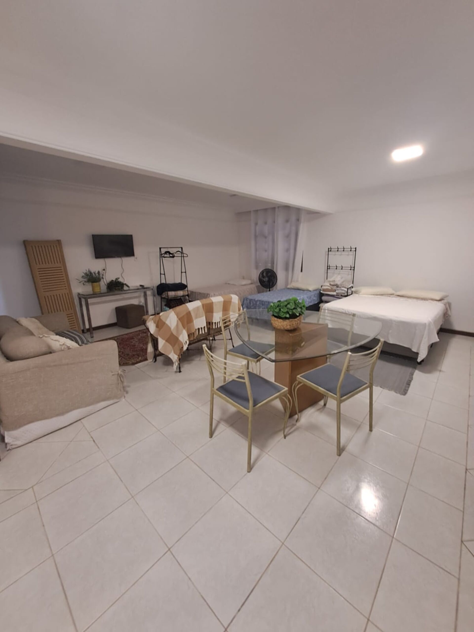 Family Studio | Premium bedding, individually decorated, individually furnished