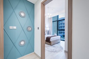 1 chambre, coffres-forts dans les chambres, fer et planche à repasser