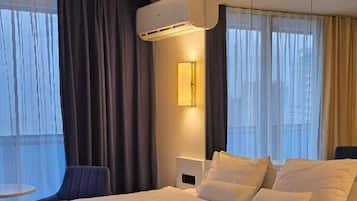 Studio, Balcony, Sea View | Desk, laptop workspace, free WiFi