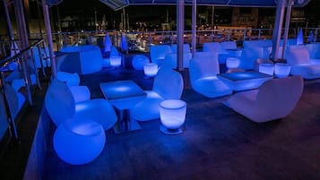 Lobby-Lounge