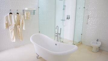 Economy Room, Balcony | Bathroom | Free toiletries, towels, soap, shampoo