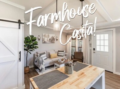 Cozy Farmhouse Retreat W/ Firepit