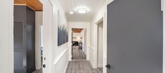 Newly renovated downtown apartment with parking