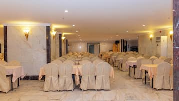 Couples’ dining