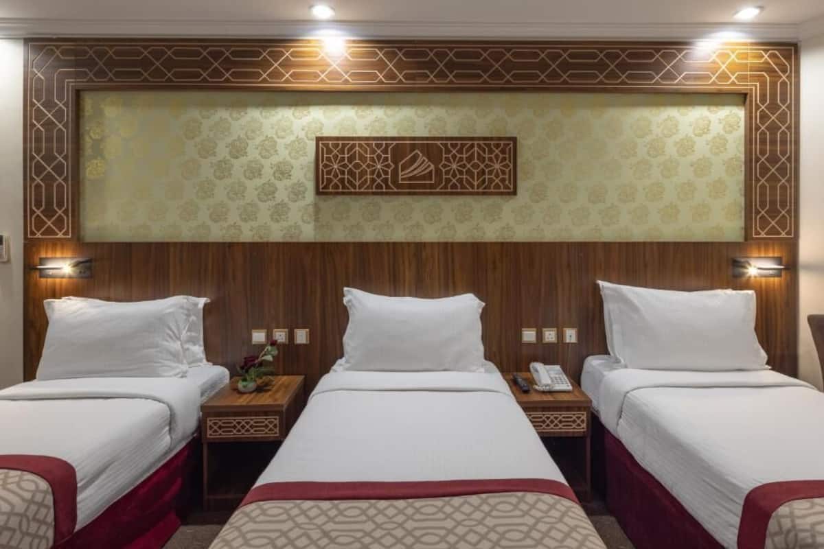 In-room safe, WiFi (free), bed sheets