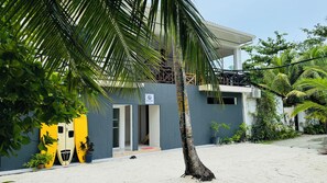 ด้านหน้าที่พัก