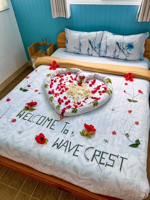 Superior Double Room | Free WiFi, bed sheets - Wave Crest Retreat (Thulusdhoo Island)
