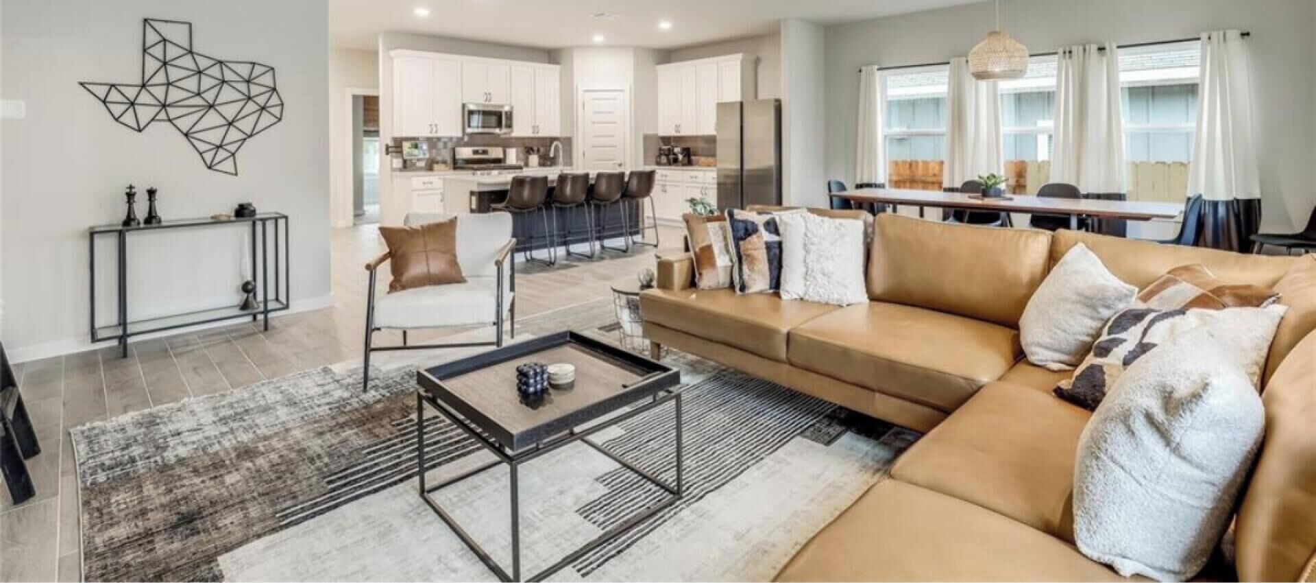 Smart TV, fireplace, stereo