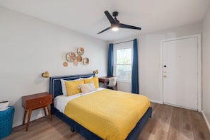 2 bedrooms, iron/ironing board, free WiFi - 2BR Ensuite | Near UT & The Domain (Austin)