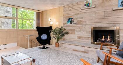 Heart of Indiana Dunes National Park with Hot Tub