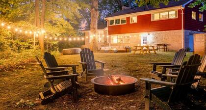 Heart of Indiana Dunes National Park with Hot Tub