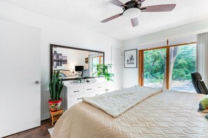 2 sovrum, skrivbord, strykjärn/strykbräda och wi-fi