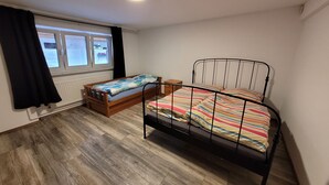2 多间卧室、WiFi、床单