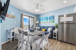 Smart TV - Updated 2 Bedroom Unit with Ocean View (Myrtle Beach)