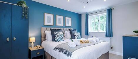 3 chambres, fer et planche à repasser, lit parapluie, Wi-Fi