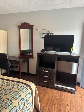 Kamar Single Comfort, patio | Seprai premium, Wi-Fi gratis, dan seprai linen