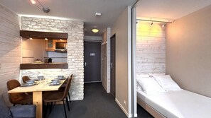 1 bedroom - 10m from resort center, 4th floor, balcony, tv, ski locker, 26m², Avoriaz (Avoriaz)