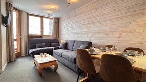Dining - 10m from resort center, 4th floor, balcony, tv, ski locker, 26m², Avoriaz (Avoriaz)