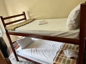 Quarto conforto, vista para a cidade | Wi-Fi de cortesia