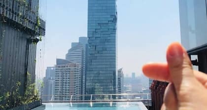 Luxurious Modern Retreat in the Heart of Silom
