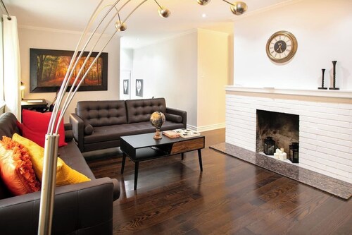 Stunning Single Level 3BR Home with Parking