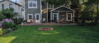 Inlaw apt/guest suite w/full bath for rent during track season