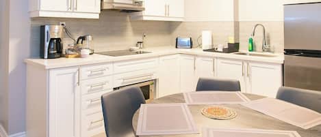 Fridge, microwave, oven, coffee/tea maker