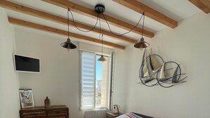 Room - Maison VUE MER à 50m de la Plage (Saint-Georges-de-Didonne)
