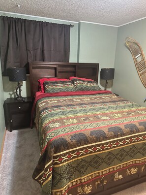 1 bedroom, iron/ironing board, travel cot, free WiFi