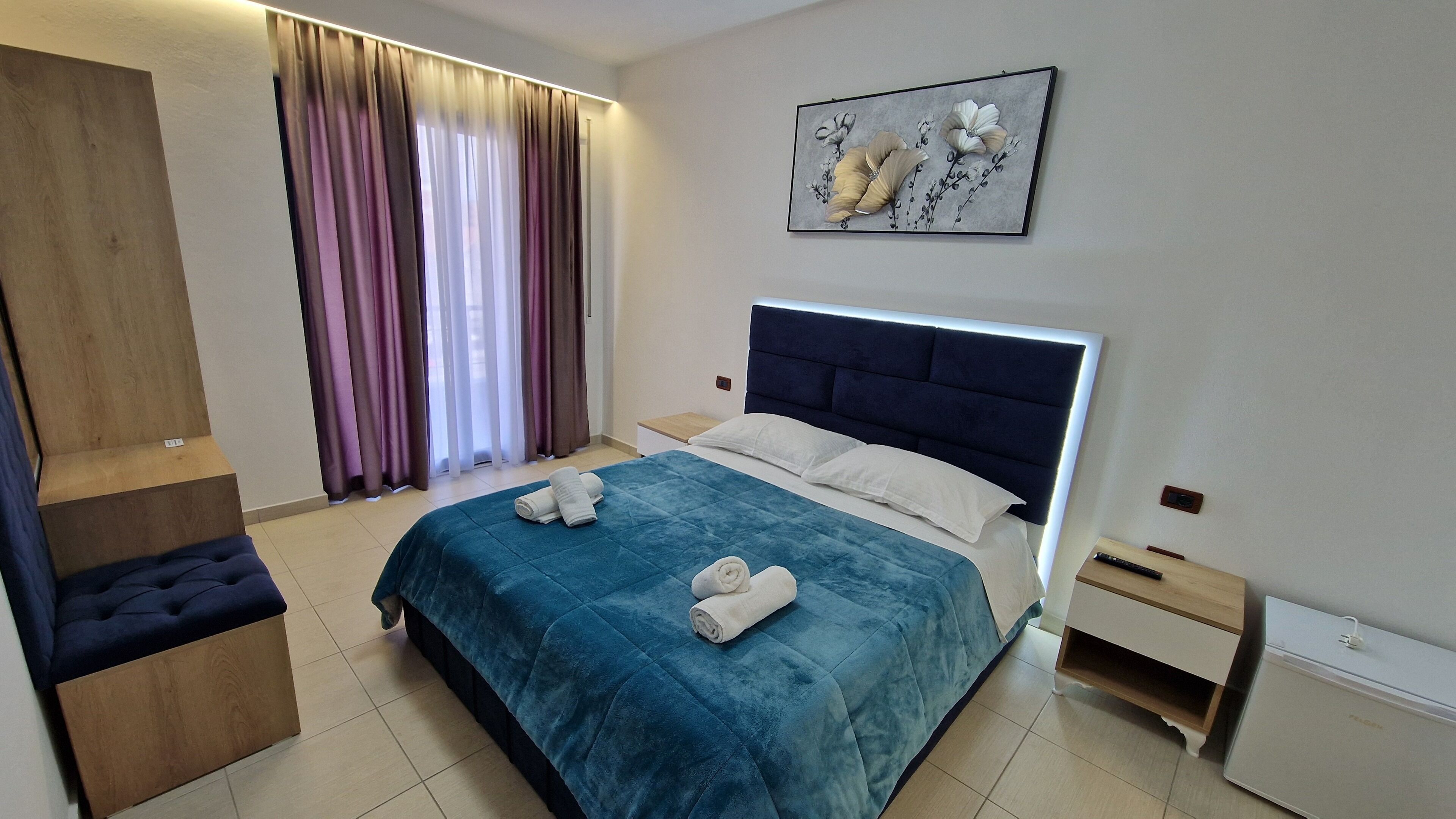 Double Room, City View | Desk, soundproofing, iron/ironing board, bed sheets