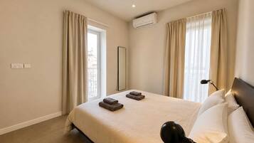 1 slaapkamer, een strijkplank/strijkijzer, gratis wifi, beddengoed