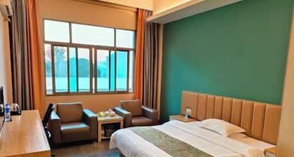 Dongshan Huatian Business Hotel