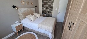 4 Schlafzimmer, Schreibtisch, Bügeleisen/Bügelbrett, kostenloses WLAN