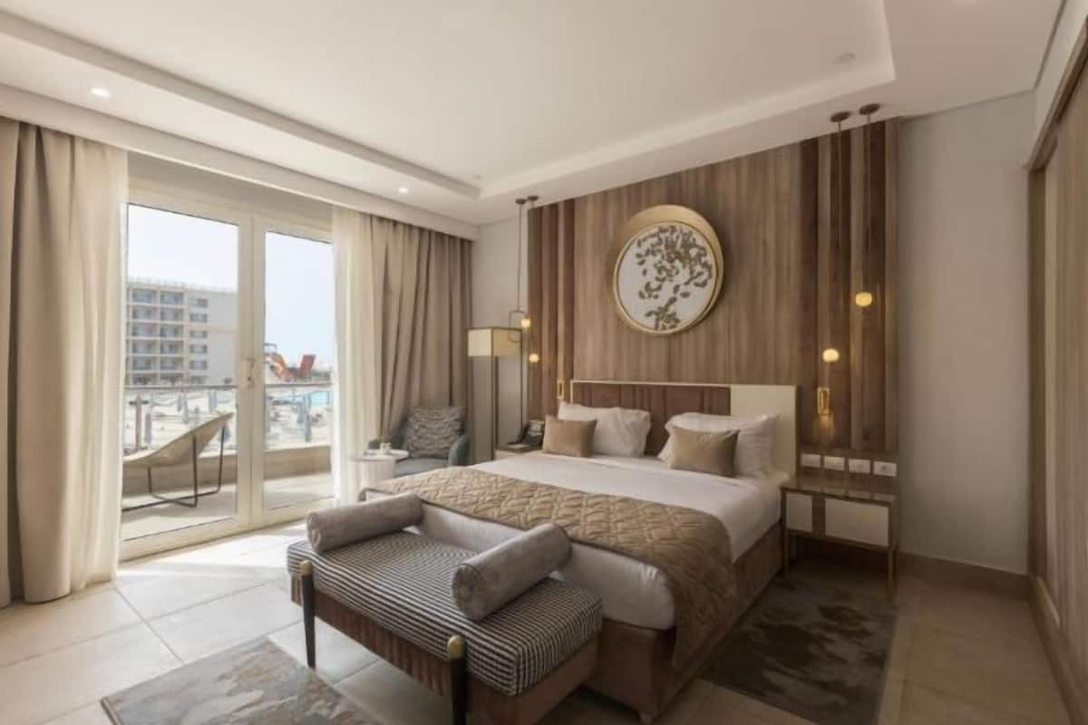 1 bedroom, soundproofing, free WiFi, bed sheets