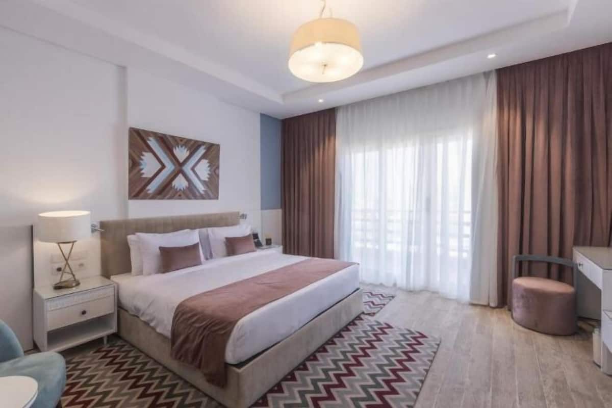 1 bedroom, soundproofing, free WiFi, bed sheets