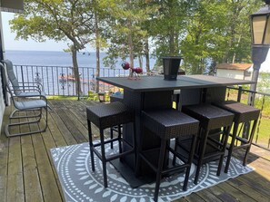 Outdoor dining - Sunset View Getaway-Mille Lacs 3 Bedroom Home (Isle)
