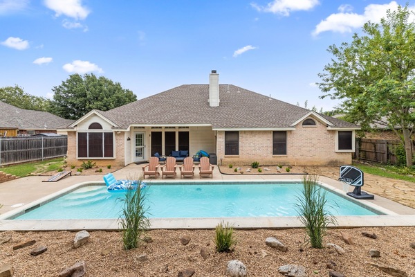 Sparkling Pool – Your private backyard oasis.