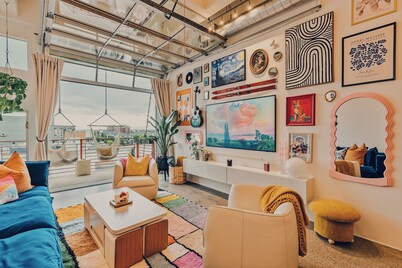 The Artist Loft : Views, Hammocks, Walk Everywhere