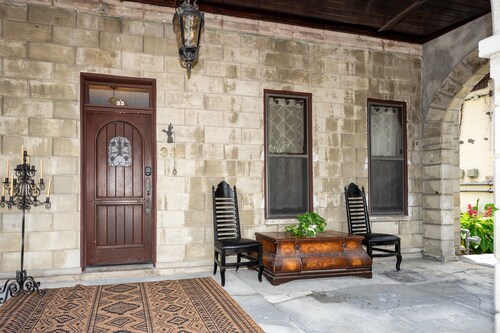 Walker House c1888-Nat'l Reg of Historic Places