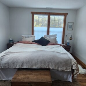 2 bedrooms, desk, iron/ironing board, free WiFi - Leadville Race Series Retreat! Beautiful home w/mountain views steps from river. (Leadville)