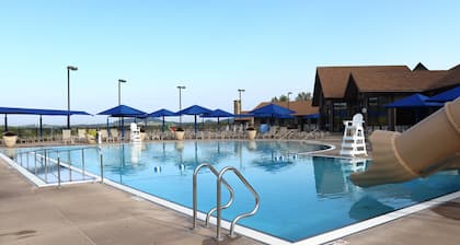 New Owners- 3 BR 3 BA Getaway - Galena Territory & Owners' Club Privileges