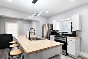 Microwave, oven, stovetop, dishwasher