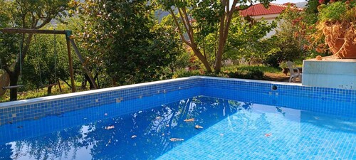 Cozy vacation home ideal for families with outdoor area and games room