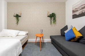 1 chambre, fer et planche à repasser, Wi-Fi, draps fournis