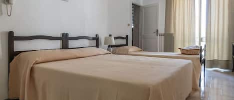 1 bedroom, iron/ironing board, bed sheets