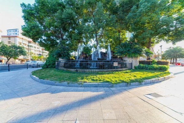 Property grounds - Houten Hotel (Shantou)